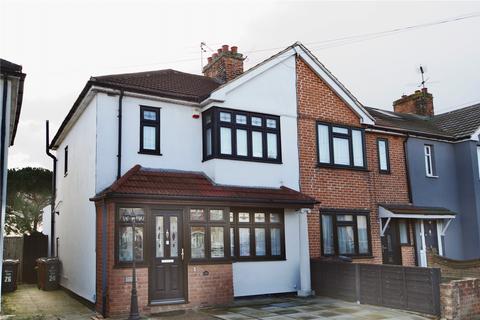 3 bedroom end of terrace house for sale, Beamway, Dagenham, Essex, RM10