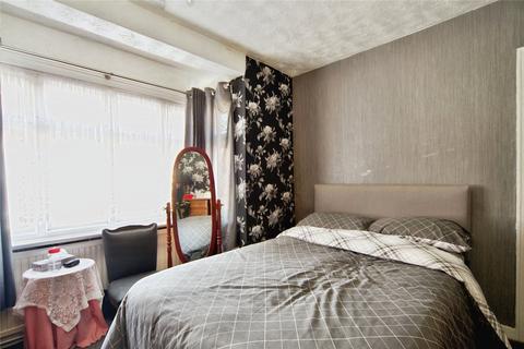 3 bedroom end of terrace house for sale, Beamway, Dagenham, Essex, RM10