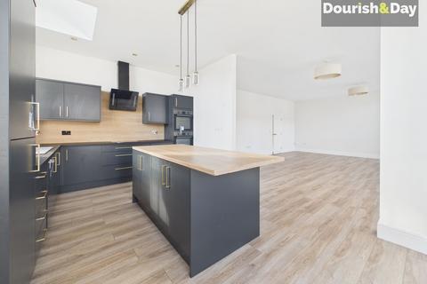 4 bedroom end of terrace house for sale, Chetwynd Court, Stafford ST17