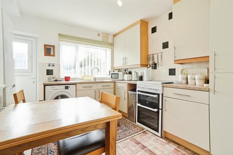 3 bedroom terraced house for sale, Wyther Park Mount, Leeds