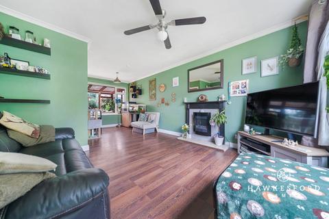 2 bedroom end of terrace house for sale, Beaconsfield Road, Sittingbourne ME10