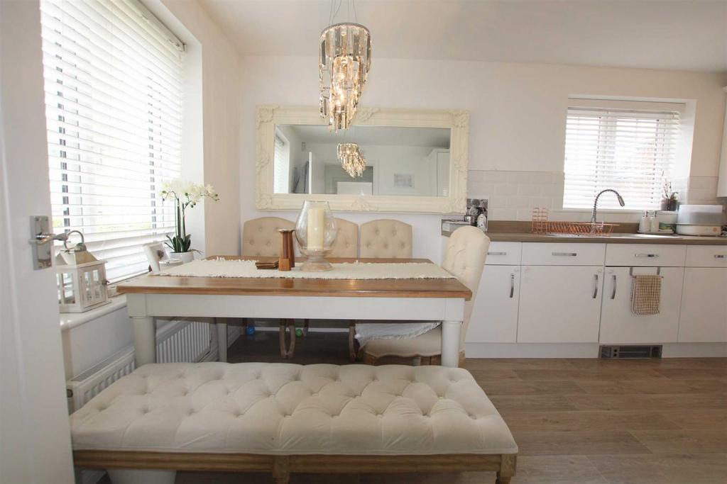 Fitted Dining Kitchen: