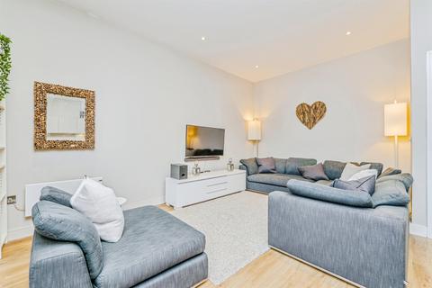 2 bedroom apartment for sale, Romilly Crescent, Cardiff