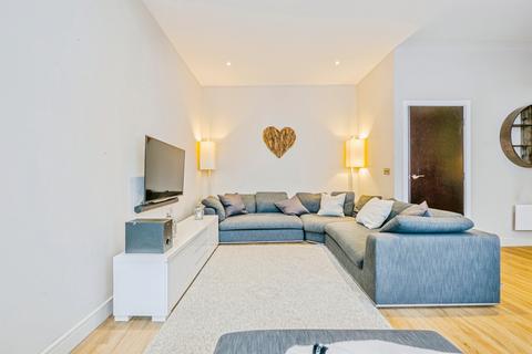 2 bedroom apartment for sale, Romilly Crescent, Cardiff