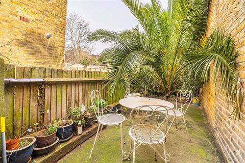 1 bedroom house for sale, Sandrock Road, London SE13