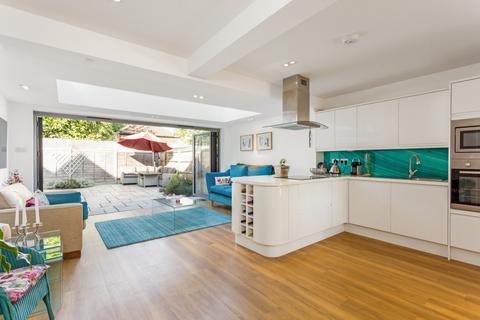 4 bedroom semi-detached house to rent, Woodend, Esher KT10