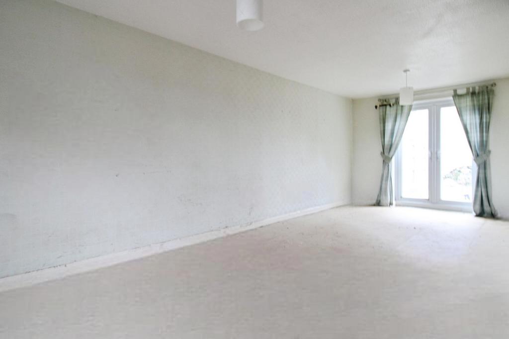Living Room / Dining Area