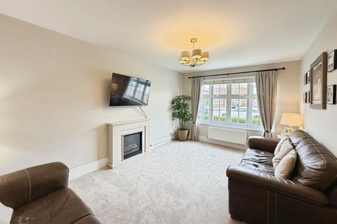 4 bedroom detached house for sale, Leamington Road, Little Sutton