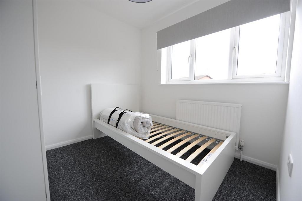Room 5.jpg