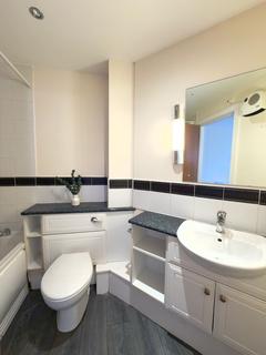 1 bedroom in a flat share to rent, Vittoria Street, Birmingham B1