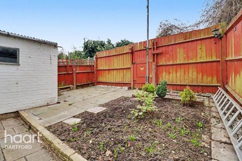 undefined, Ingress Gardens, Greenhithe