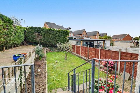 3 bedroom detached house for sale, Brook Road, Gravesend