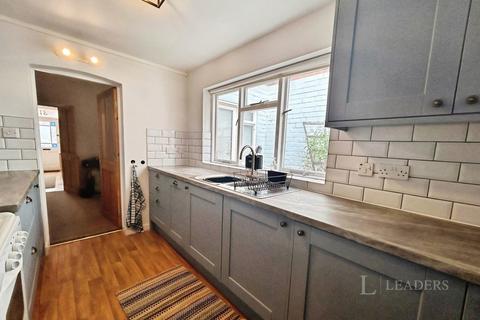 2 bedroom terraced house to rent, Clapham Terrace, CV31