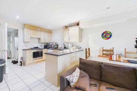 undefined, Tobermory Close, Langley, Berkshire, SL3