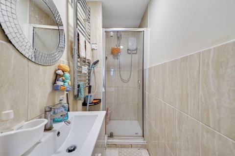 5 bedroom semi-detached house for sale, Green lanes, Palmer's Green, London, N13