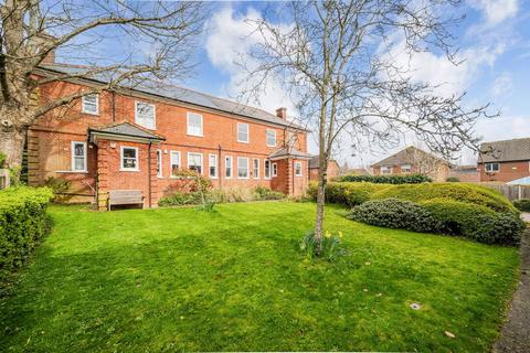 2 bedroom apartment for sale, Abinger Drive, Redhill RH1