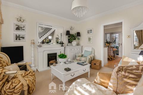 undefined, Main Street, Doncaster DN5