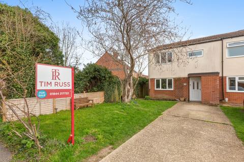 undefined, Runfurrow, Aylesbury HP17