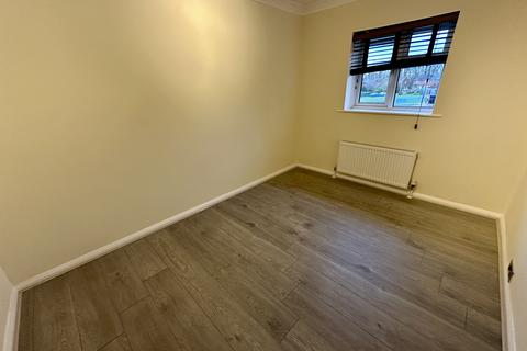 3 bedroom house to rent, Weston Road, DONCASTER