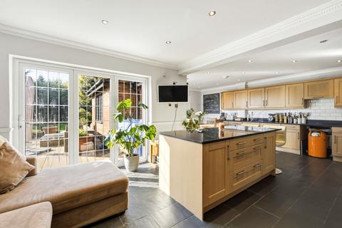 5 bedroom detached house for sale, Rectory Drive, Bishop's Stortford CM23