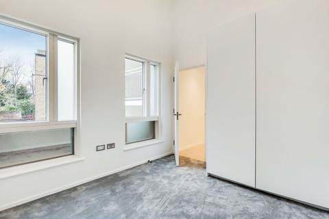 1 bedroom flat to rent, Upper Richmond Road, East Putney, London, SW15