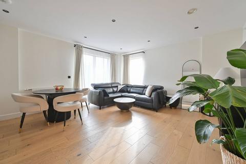 2 bedroom flat to rent, Maple Lodge, Watford, WD18