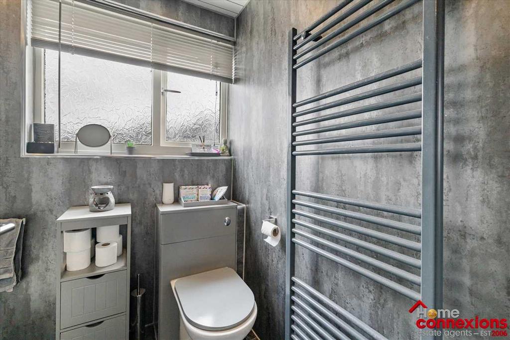Shower Room (1)