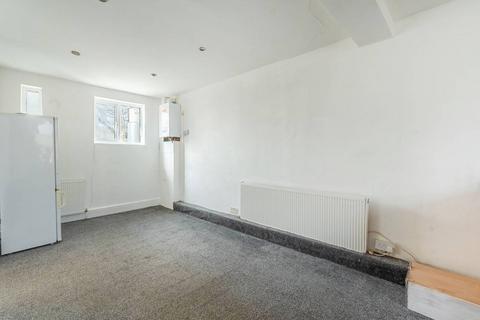 undefined, Victoria Road, Ruislip Manor, Ruislip, HA4