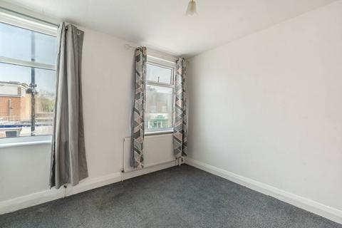 undefined, Victoria Road, Ruislip Manor, Ruislip, HA4