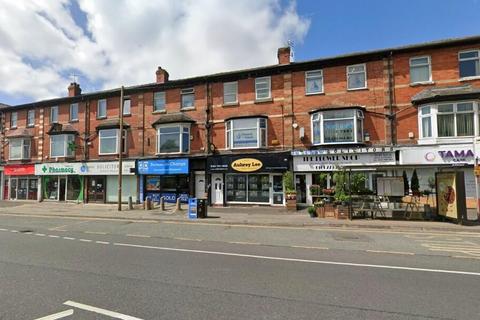 Office to rent, 39 Bury New Rd Manchester M25 9JY