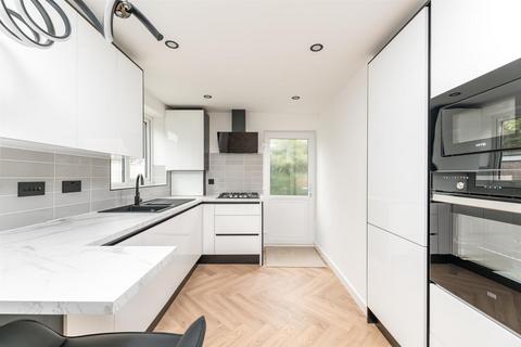 3 bedroom semi-detached house for sale, The Gills, Otley LS21