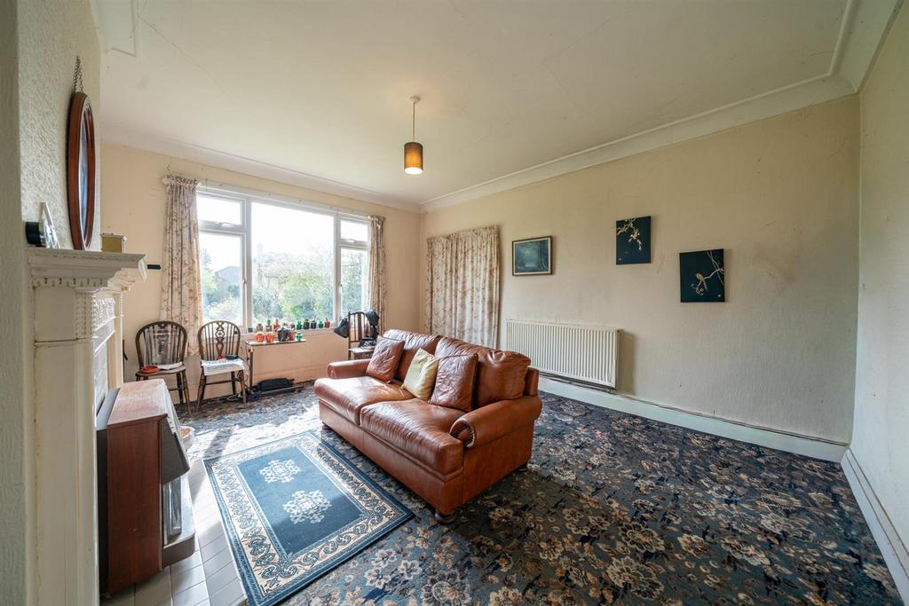 24-Hillfield-Road-1686.jpg