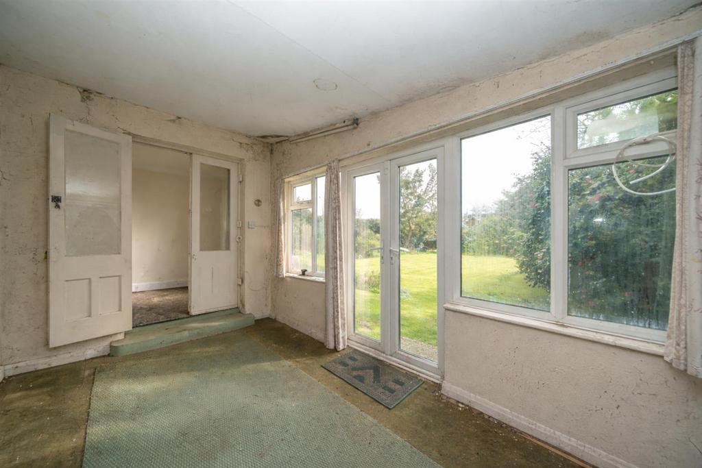 24-Hillfield-Road-12.jpg