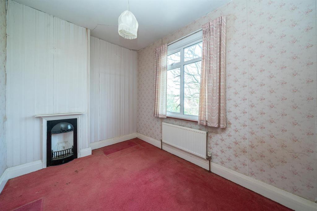 24-Hillfield-Road-1677.jpg