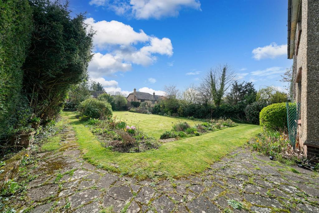 24-Hillfield-Road-.jpg