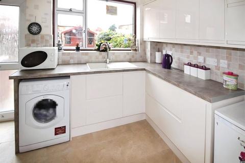 undefined, Kings Walk, Leicester LE9