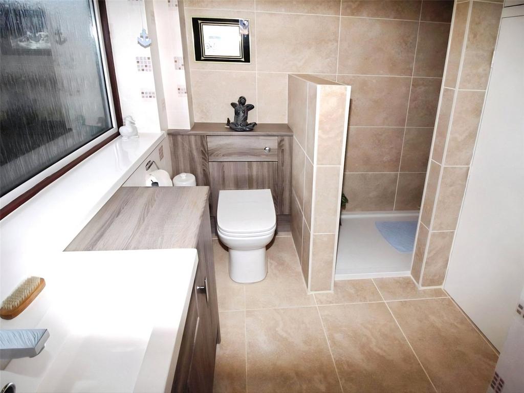 Family Shower Room