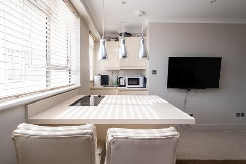 Studio to rent, Sloane Avenue Sloane Square SW3