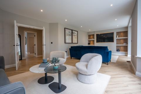 4 bedroom detached house for sale, Haven Road, Canford Cliffs, Poole, Dorset, BH13
