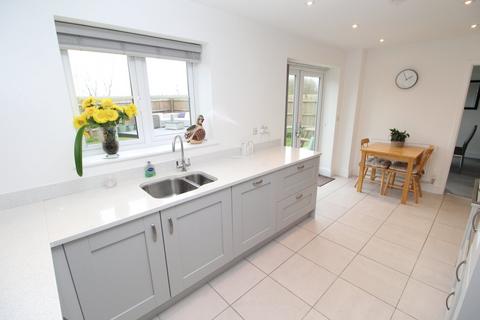4 bedroom detached house for sale, Evans Avenue, Leicester LE9