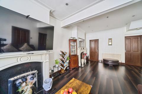 3 bedroom terraced house for sale, Studley Road, London, E7