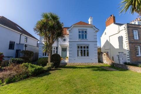 undefined, Doyle Road, St. Peter Port, Guernsey