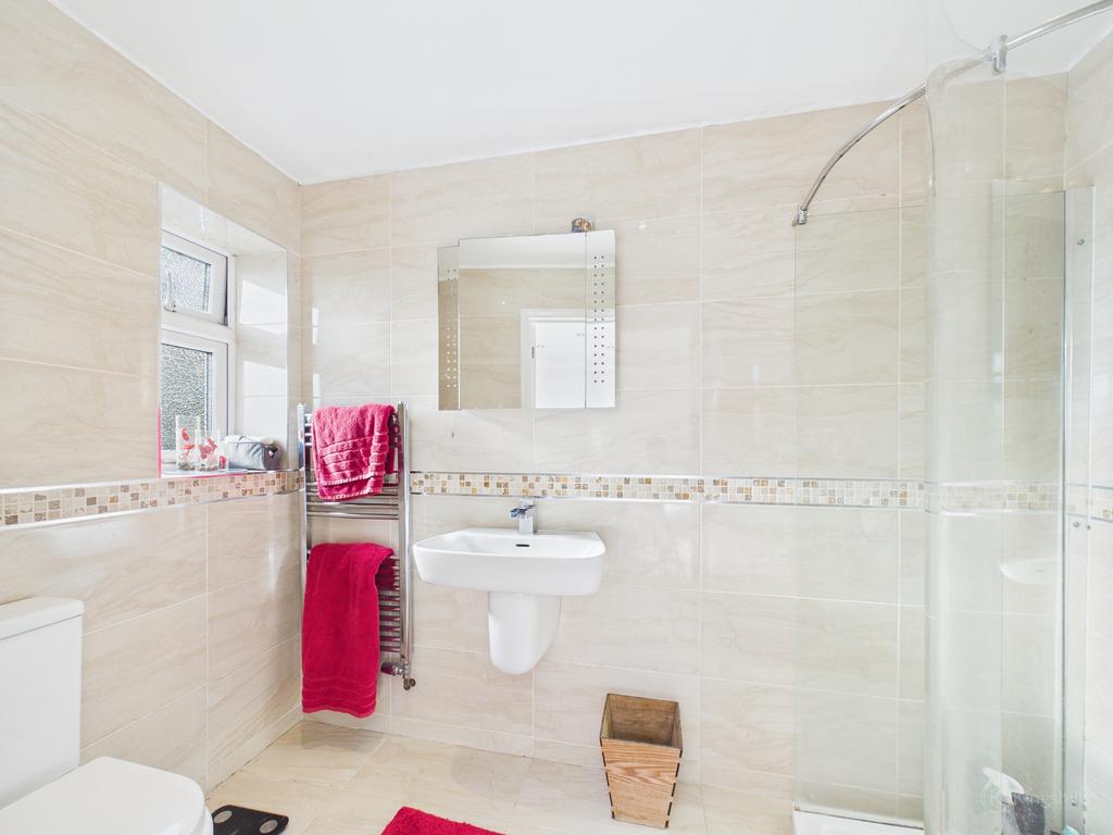 Ensuite