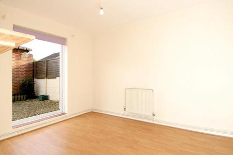 2 bedroom flat to rent, Lime Walk, Headington, Oxford, OX3