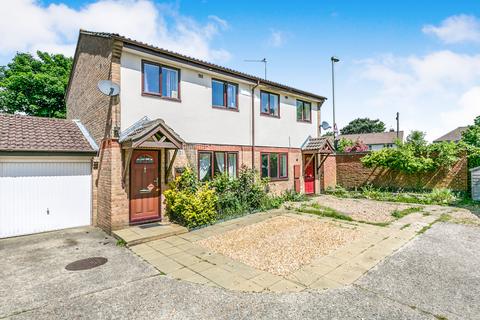 undefined, Highgrove, Farnborough, GU14