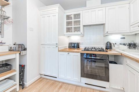 2 bedroom flat to rent, Rotherhithe Street, London SE16