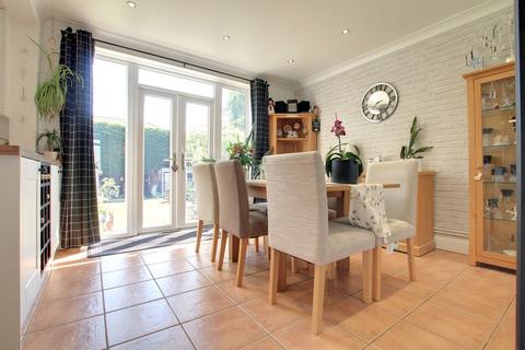 4 bedroom detached house for sale, Station Street, Chatteris