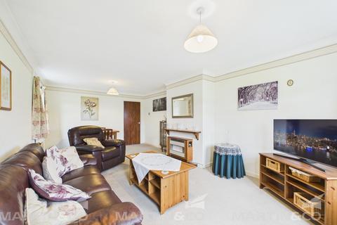 2 bedroom detached bungalow for sale, Dickan Gardens , Armthorpe