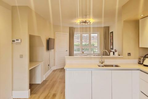 undefined, Low Hall Road, Leeds LS18