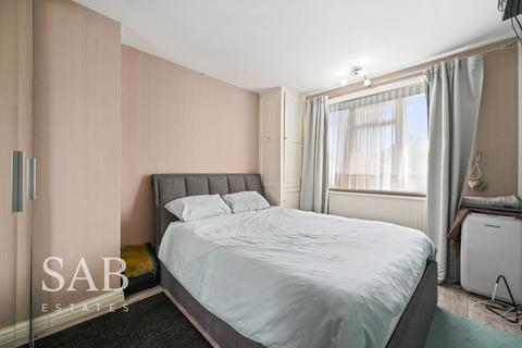 undefined, Crawford Gardens, Northolt, UB5